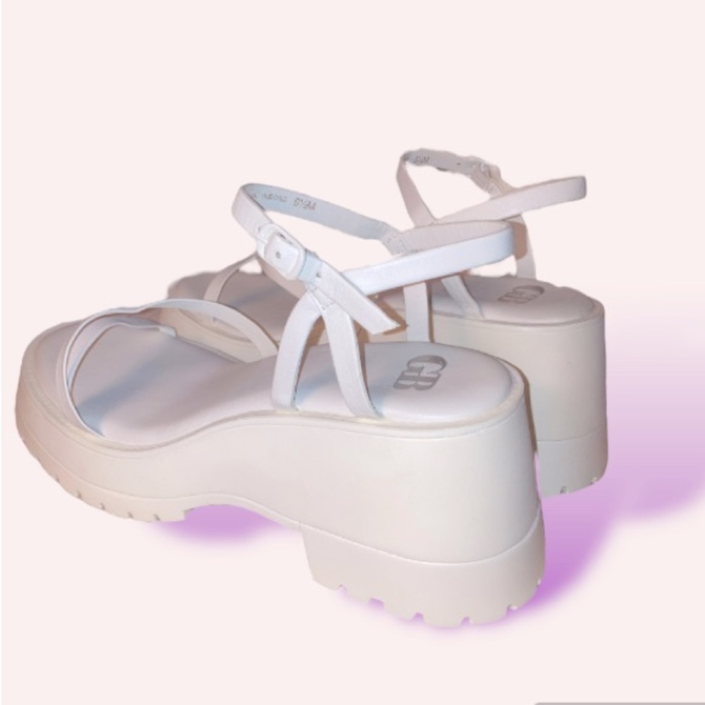 NWOT Gianni Bini White size 8 1/2 Wild-Child Leather Platform Sandals size 9.5 - Picture 6 of 13